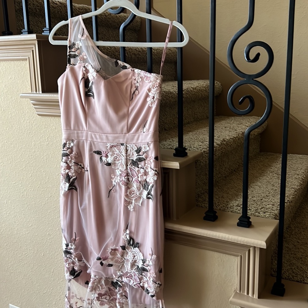 Chi Chi London One Shoulder Embroidered Dress in Pink - Petite size 2 - Picture 7 of 7